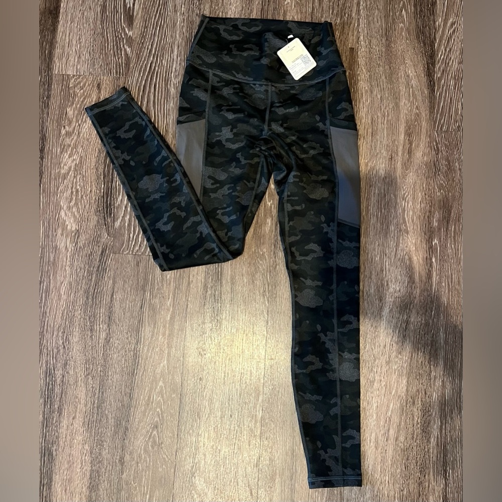 Fabletics On-The-Go Powerhold High-Waisted Legging Womens - New with tags